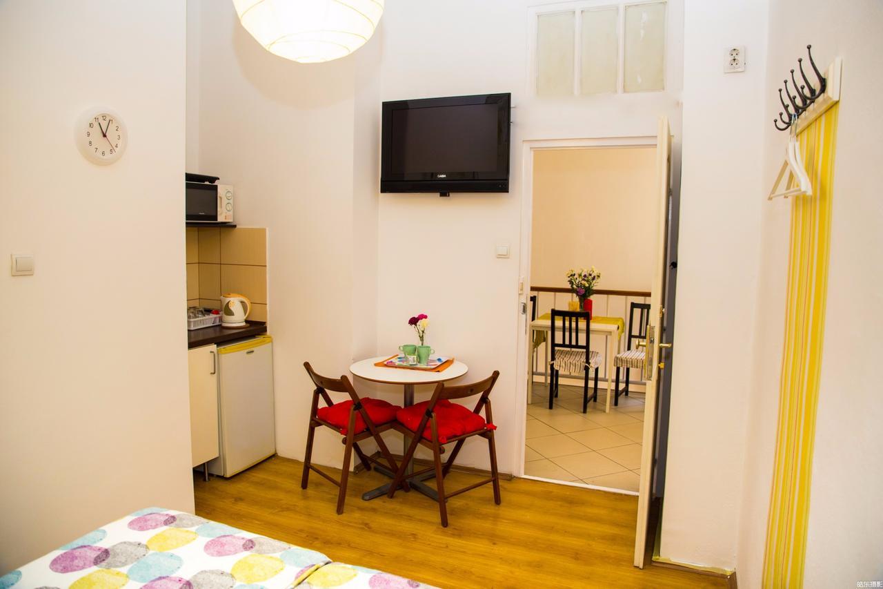 Sunflower Aparthotel Budapest Exteriör bild