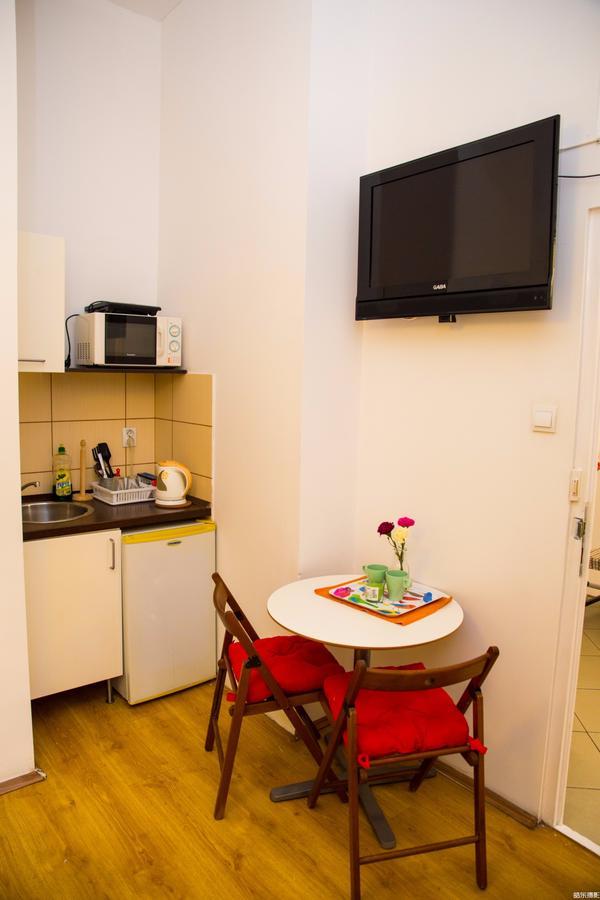 Sunflower Aparthotel Budapest Exteriör bild